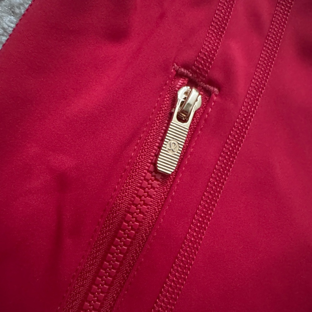 lululemon nulu red jacket Women's - Picture 5 of 5